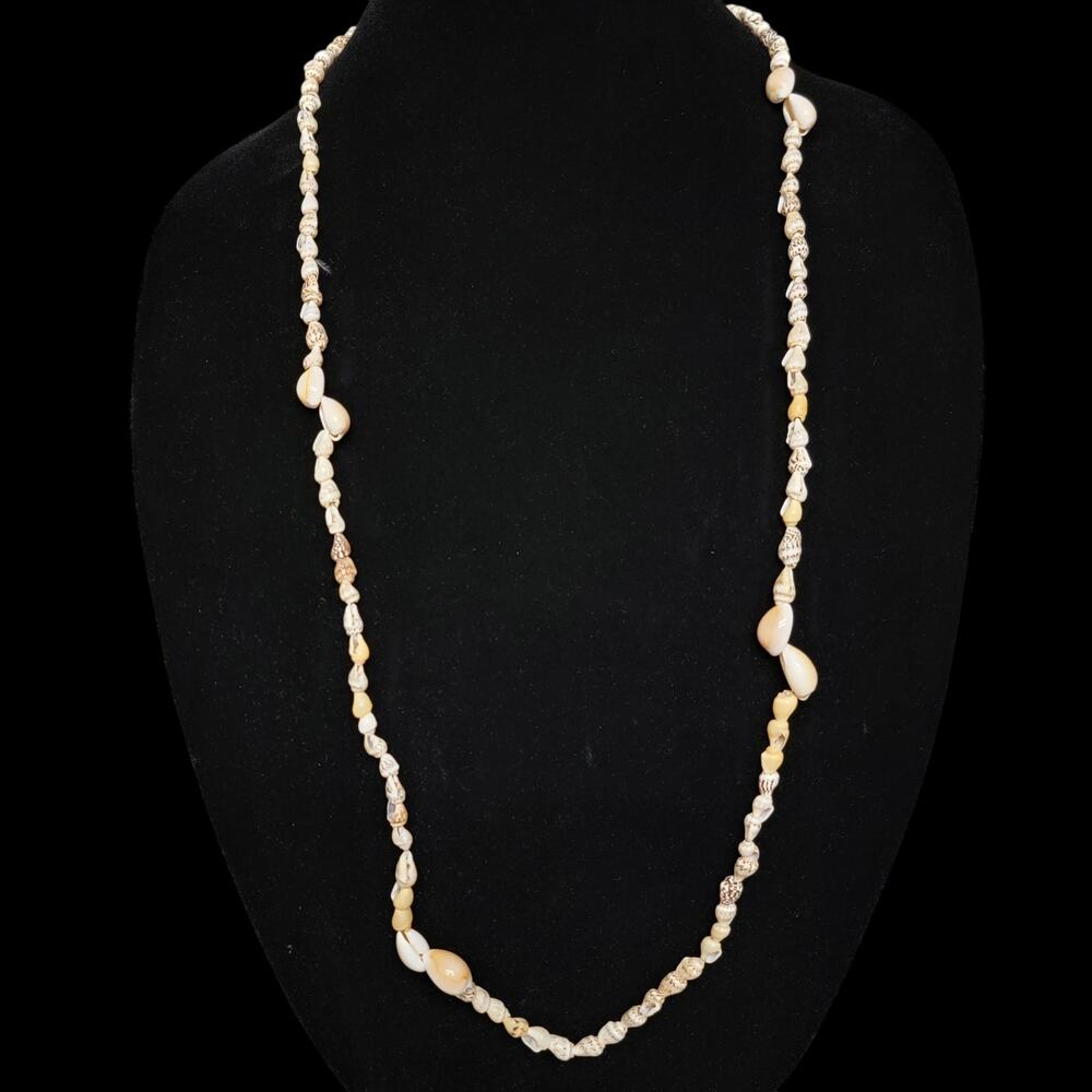 VTG Hilo Hattie Shell Necklace Lei Cream Brown Hawaiian Island Tropical Vacation